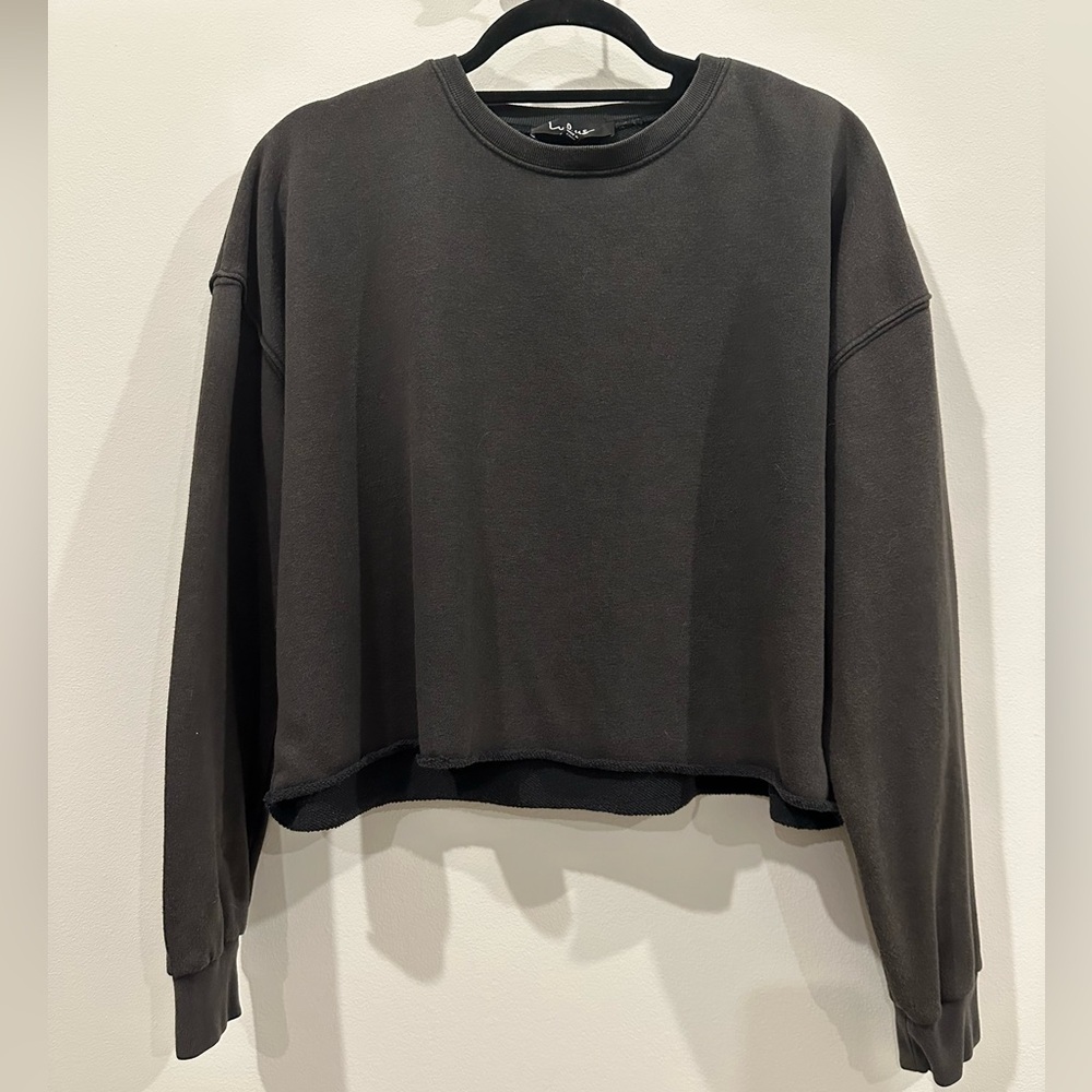 Lulus cropped sweatshirt M